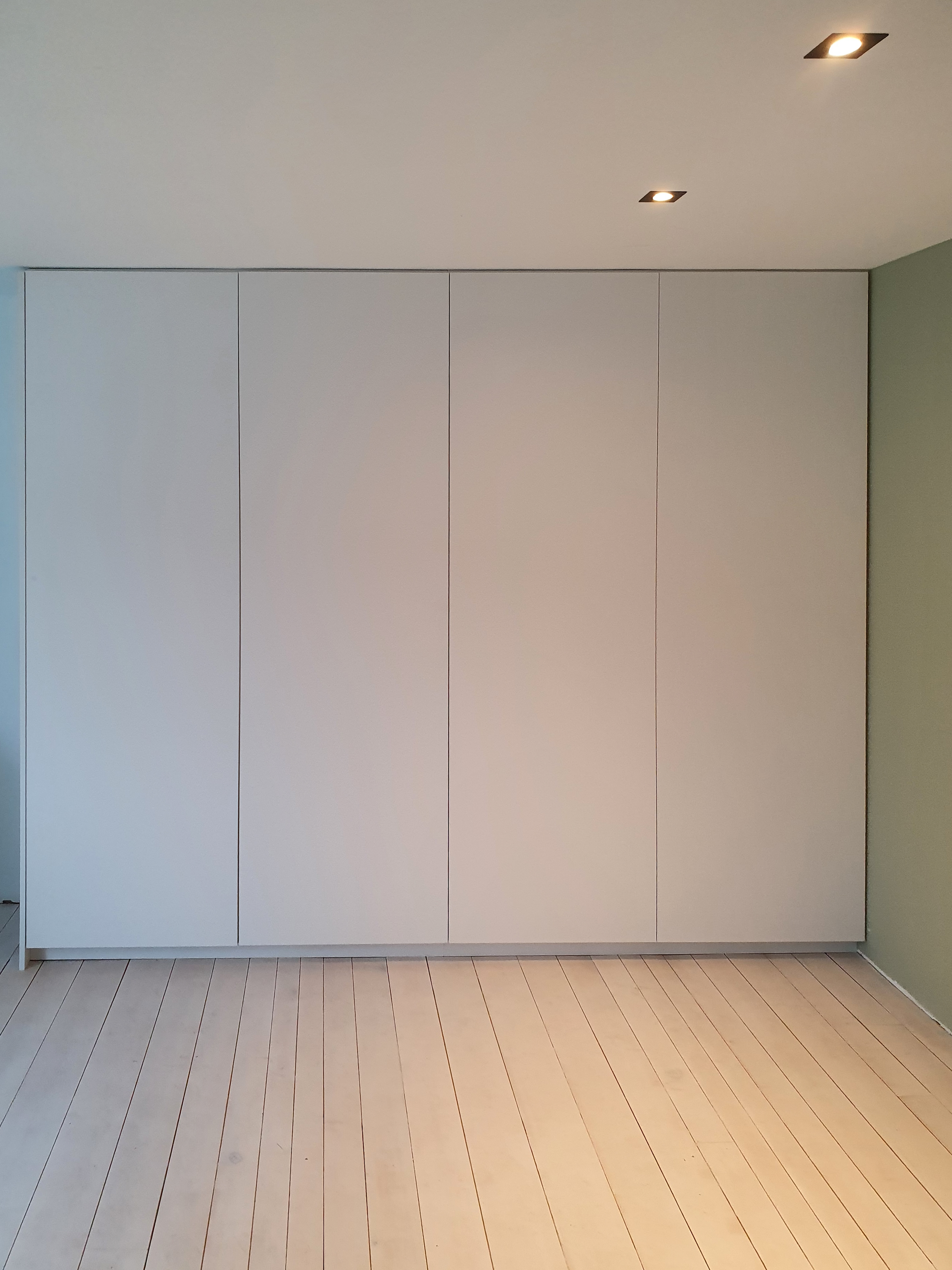 garderobekast / kledingkast op maat meubel *